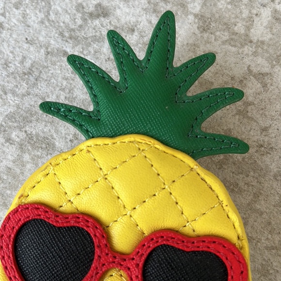 Kate Spade Quilted Pineapple with Sunglasses & Lipstick Change Purse Coin Pouch - Picture 3 of 11